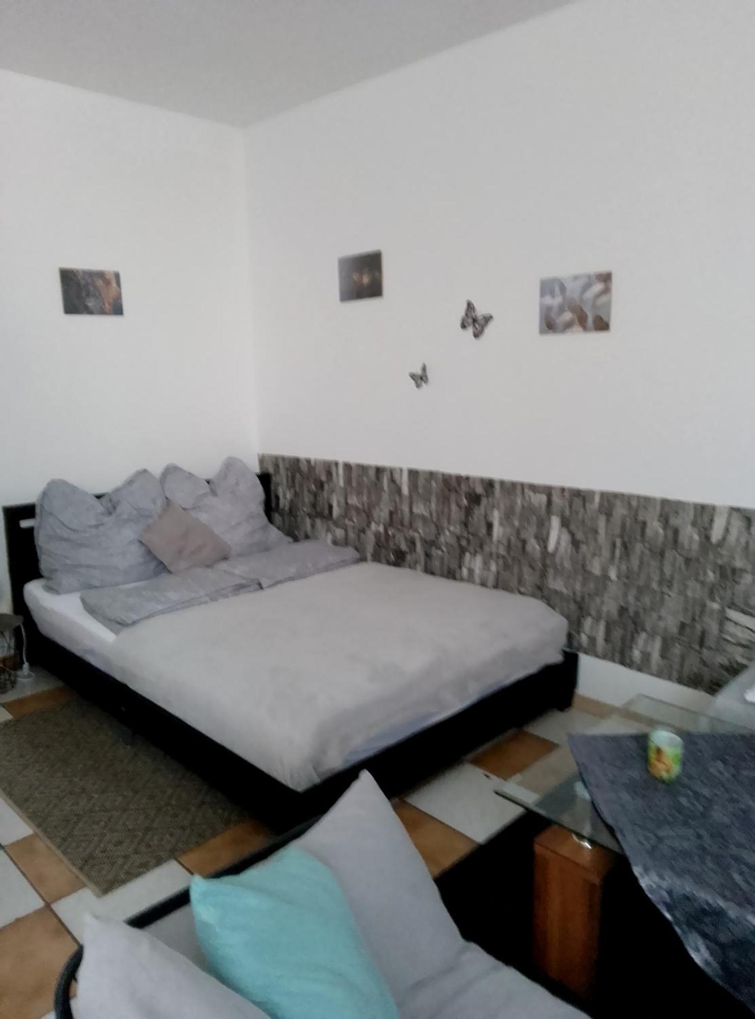 Studiowohnung, Neu Renoviert, Zentrale Lage Saarlouis Esterno foto